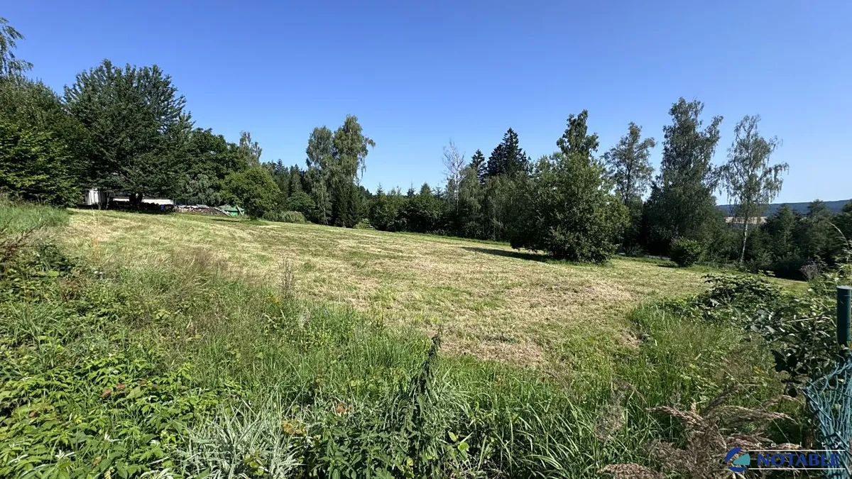 Prodej komerčního pozemku 1215 m²